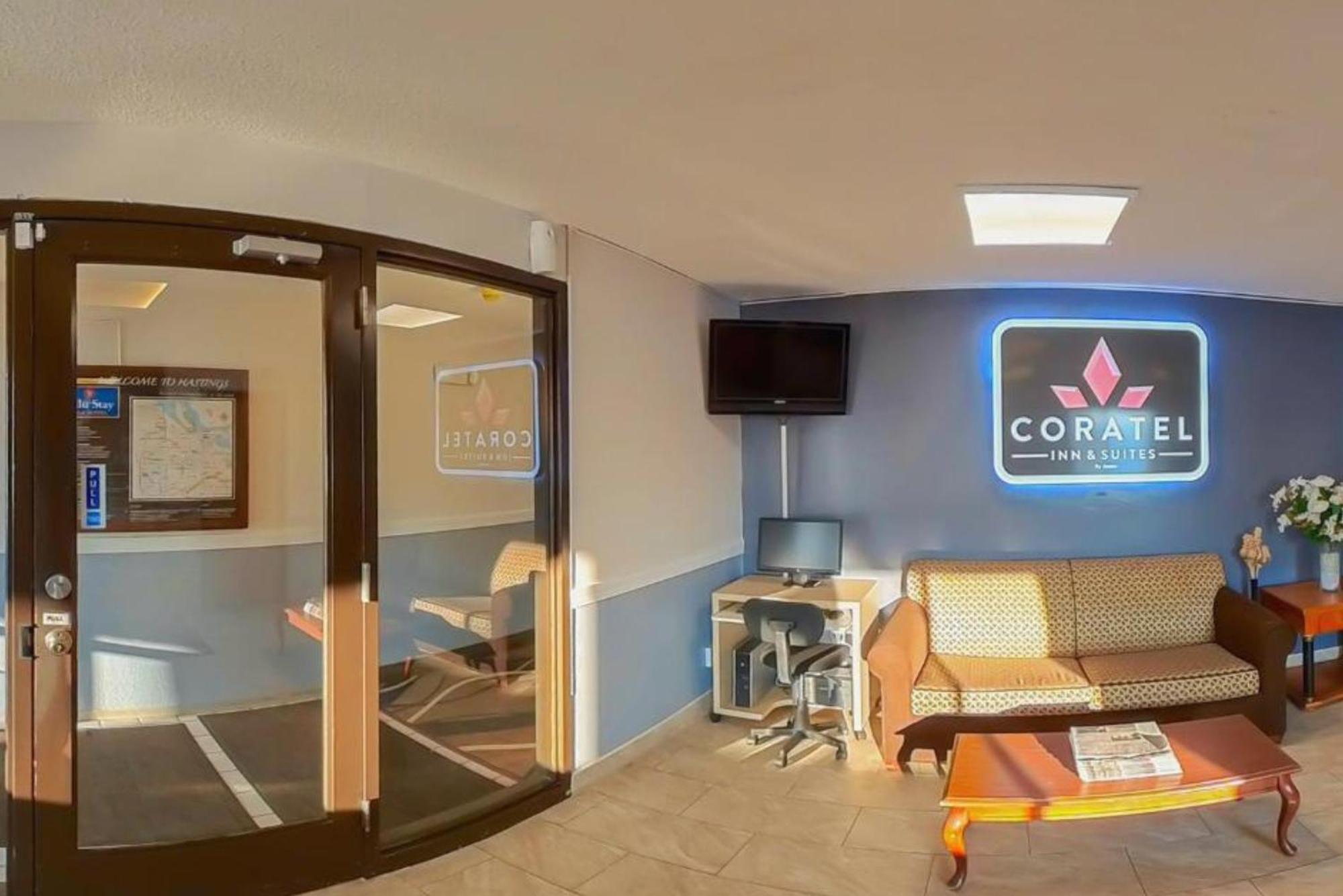 Coratel Inn & Suites By Jasper Hastings מראה חיצוני תמונה