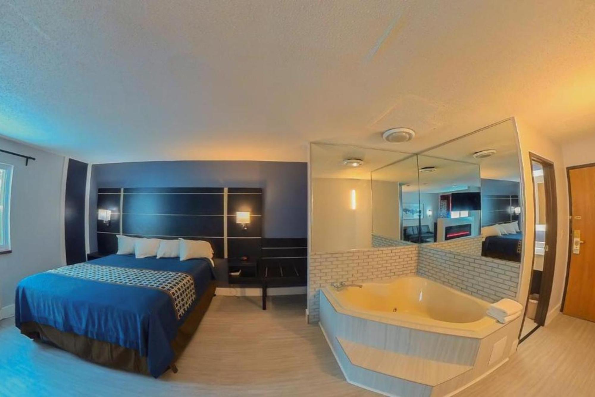 Coratel Inn & Suites By Jasper Hastings מראה חיצוני תמונה