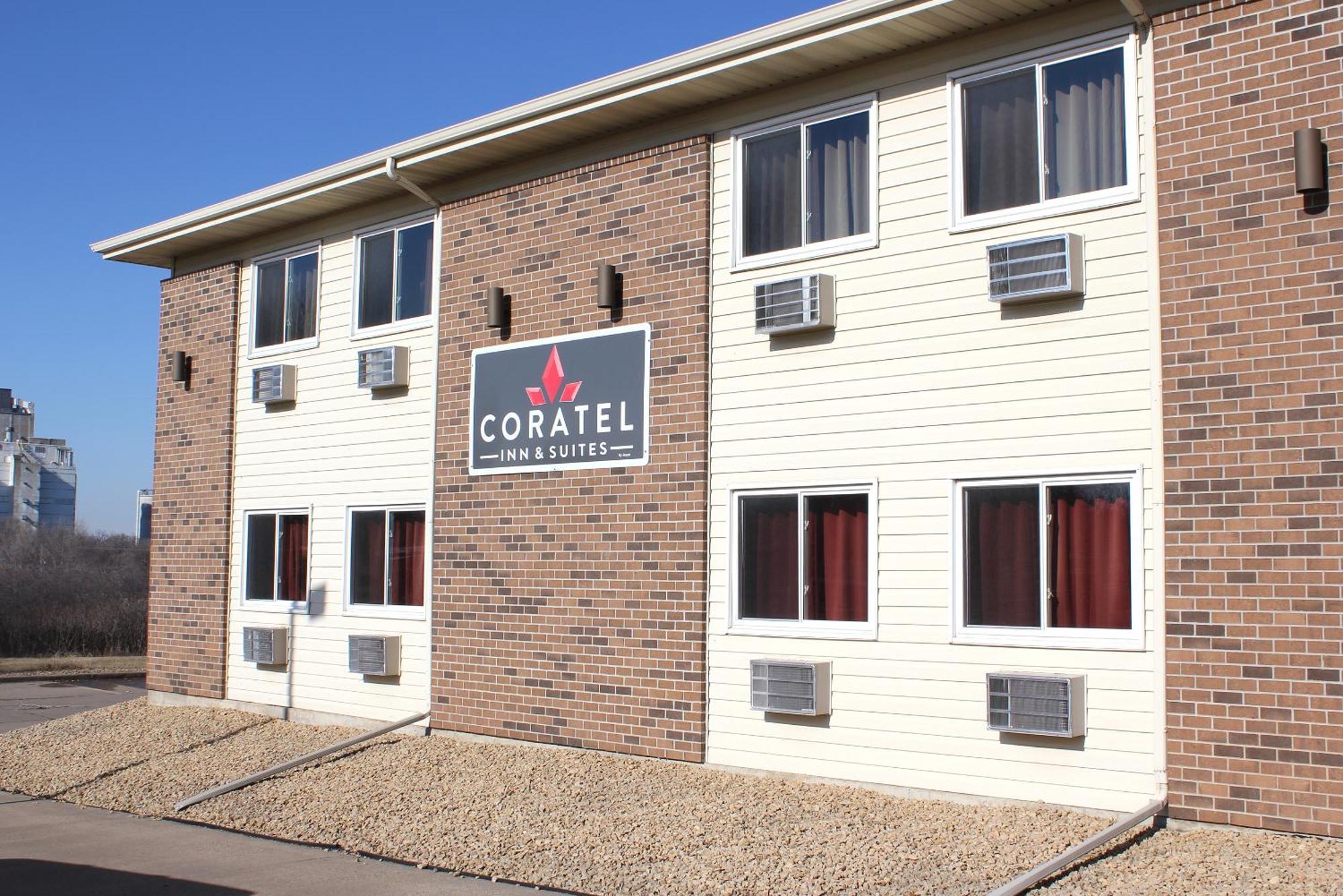 Coratel Inn & Suites By Jasper Hastings מראה חיצוני תמונה