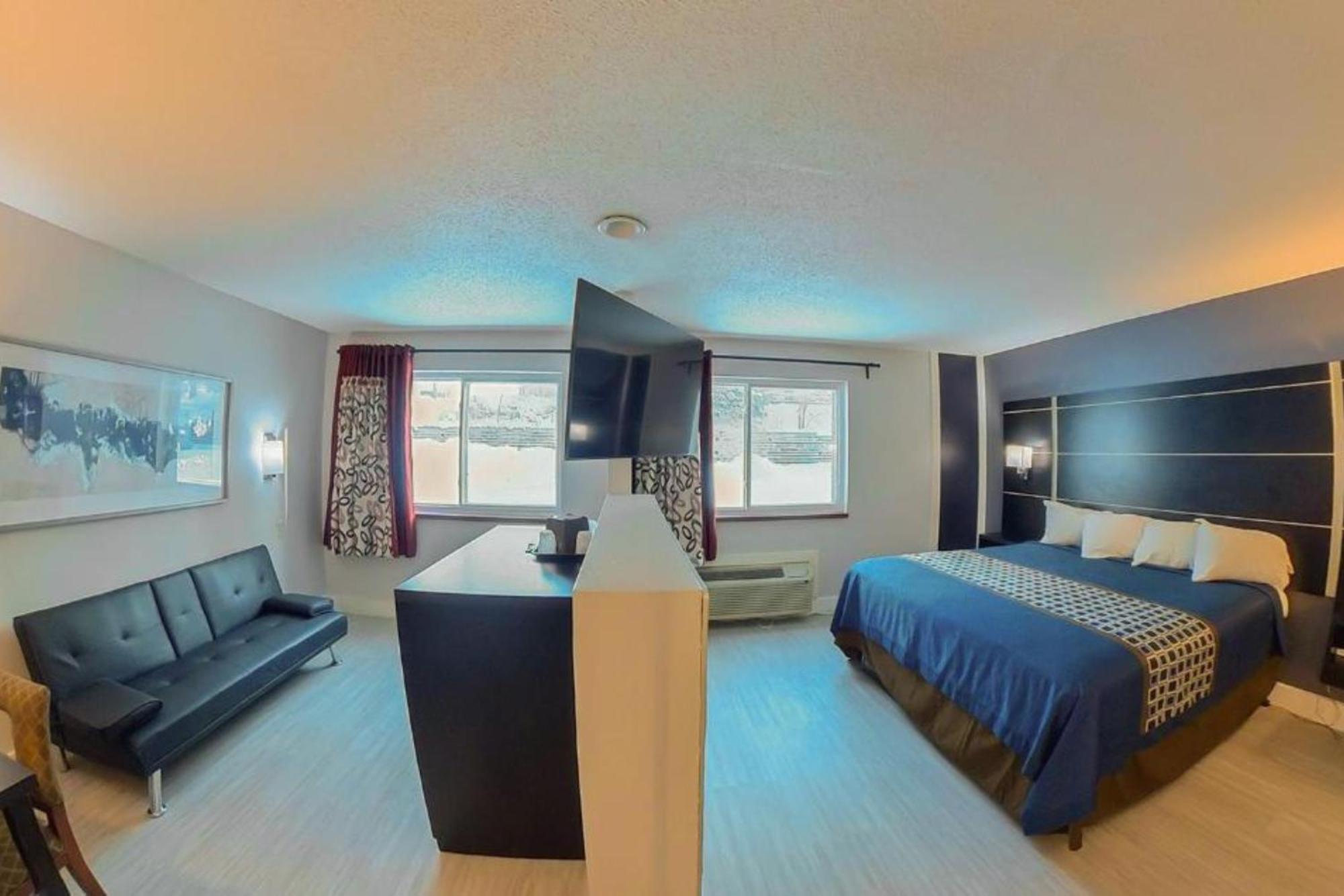 Coratel Inn & Suites By Jasper Hastings מראה חיצוני תמונה